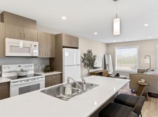 Mackinley Towns, Winnipeg, MB R3W 0R4