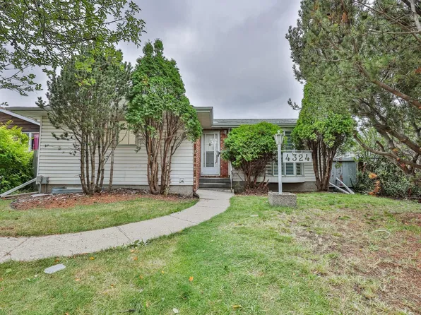4324 70th St NW, Edmonton, AB T6K 0V1