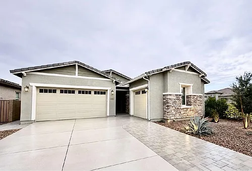 4323 N 92nd Dr Photo 1