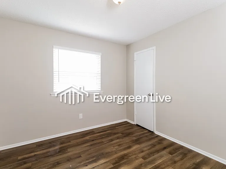 6617 Charmaine Dr — Photo 10