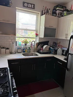 Rented by Yup Realty LLC | media 9