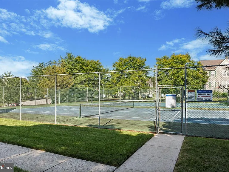 645 Muhlenberg Dr #407 — Photo 27