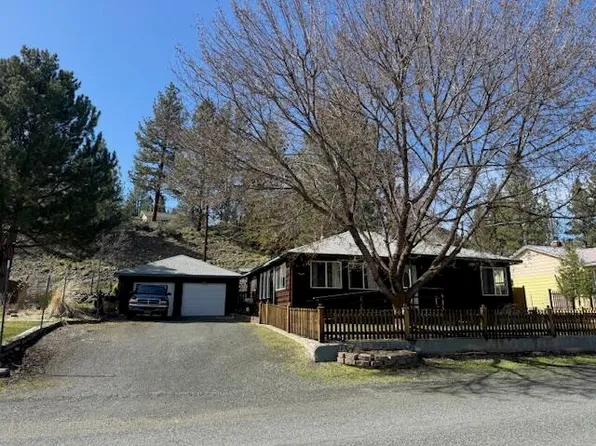 207 N Humbolt St, Canyon City, OR 97820