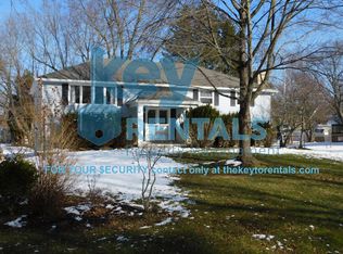 58 Railroad Mills Rd, Pittsford, NY 14534