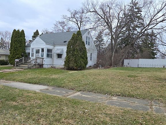 2nd image of 317 Buckingham Ave