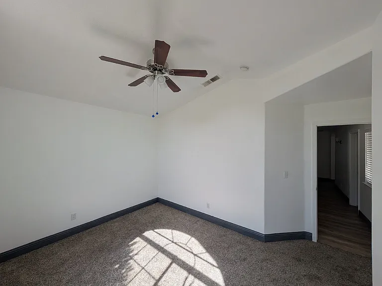 7674 N Barcus Ave — Photo 13