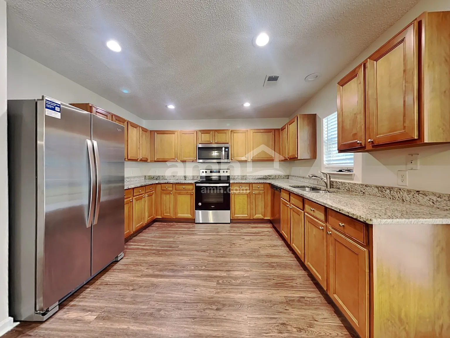 5 bed, 3.0 bath, 2730 sqft, $2,810 — Photo 3