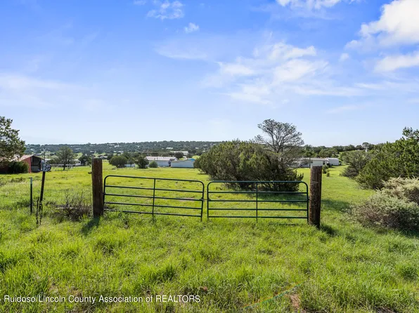 132&140 Mountain View Rd, Capitan, NM 88316