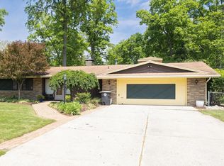 6805 Lawnwood Dr, Fort Wayne, IN 46815