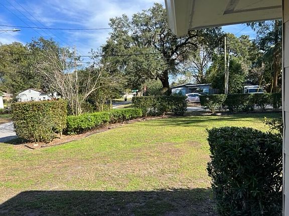 3rd image of 1208 Cloverlawn Ave