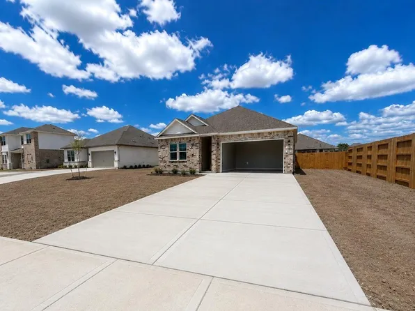 2361 Millican Dr, Dayton, TX 77535