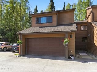 6624 Lakeway Dr, Anchorage, AK 99502