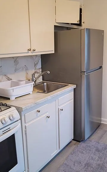 7712 Watson St #1 — Photo 4