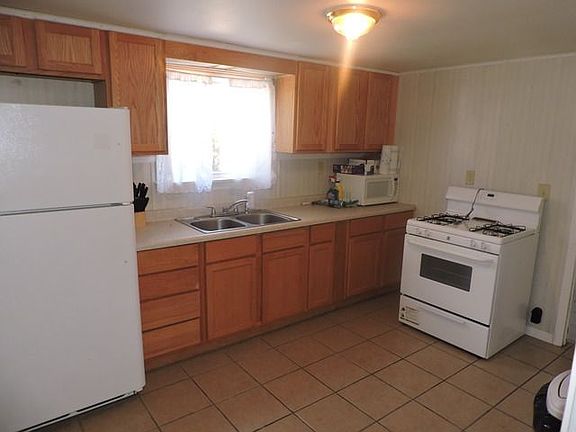 3rd image of 306 Belle Aire Ave