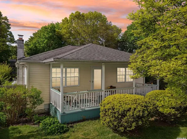 42 Argyle Drive, Shirley, NY 11967