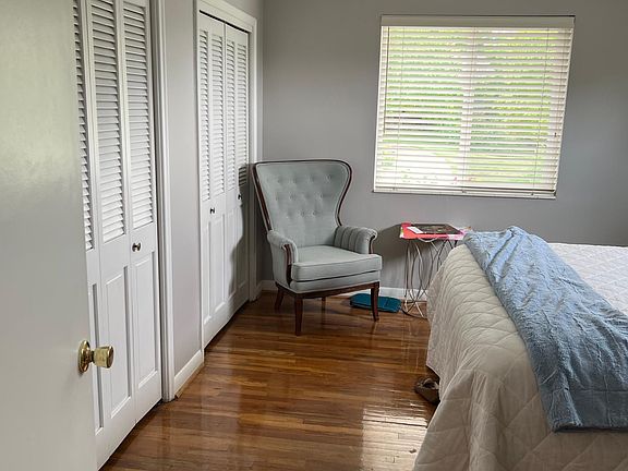 4th image of 2493 E Kensington Ave