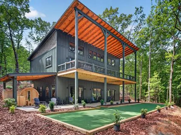 255 Sunrock Mountain Rd, Blue Ridge, GA 30513