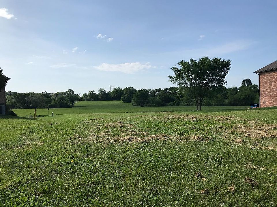 2nd image of 884 W Heather Glen Rd
