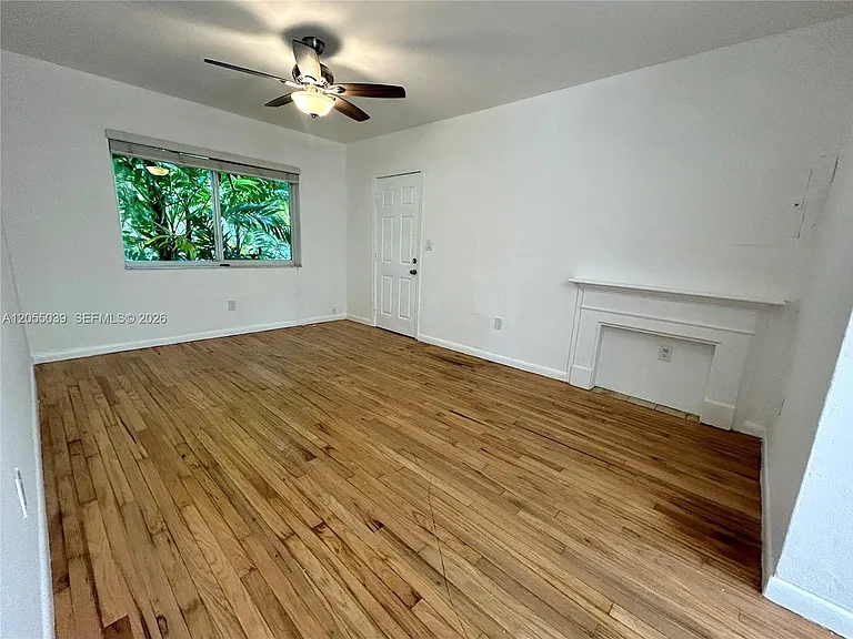 6210 NE 5th Ave #2 — Photo 3
