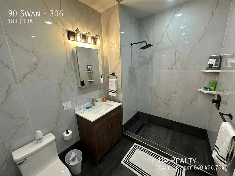 90 N Swan St #306 — Photo 15