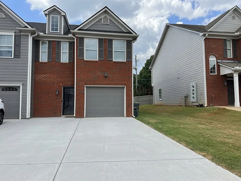 34 N Oaks Cir