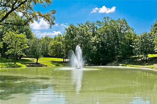 1st image of 2640 Creekway Dr
