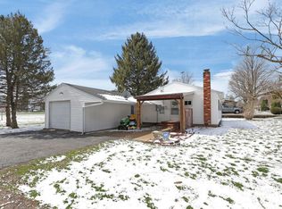 18 Watson St, Fredericktown, OH 43019