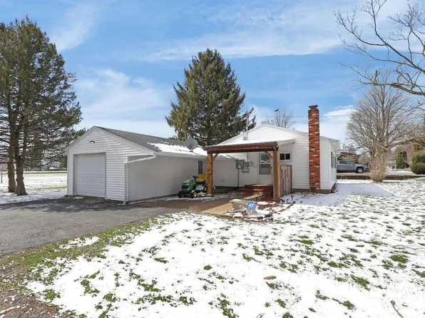 18 Watson St, Fredericktown, OH 43019