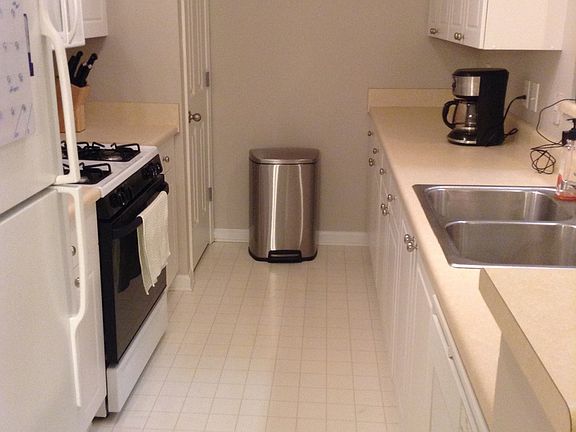 3rd image of 631 McKenna Cir