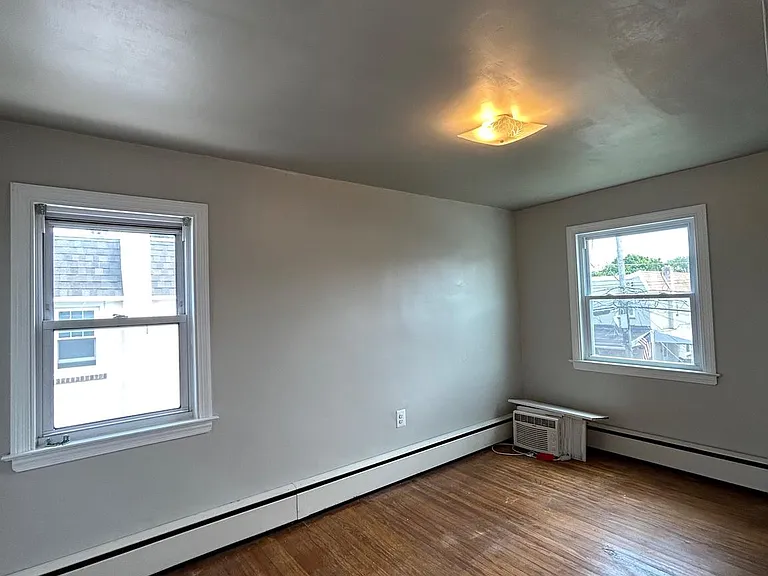 1852 Harfman Dr — Photo 12