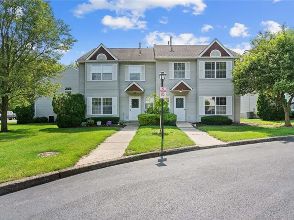256 Quassaick Avenue #7, New Windsor, NY 12553