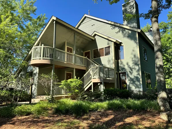 12435 Wintergreen Dr #515, Thompsonville, MI 49683