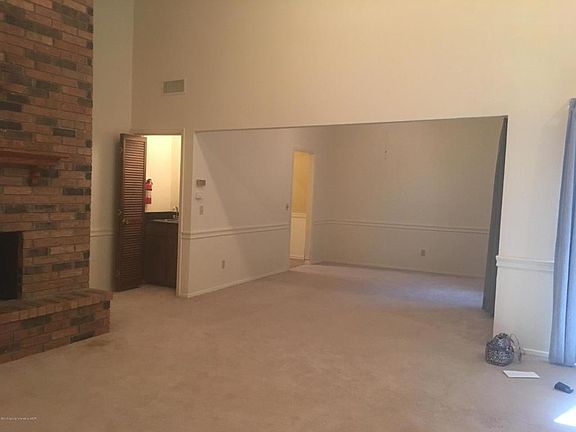 3rd image of 3111 Fleetwood Dr