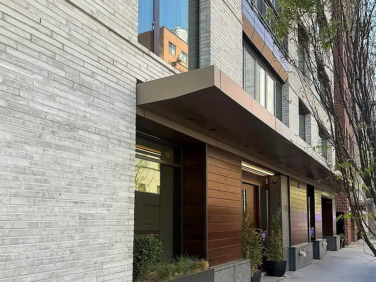 428 W 19th St #10A — Photo 25
