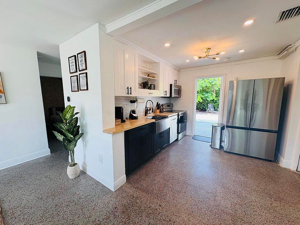 1st image of 2711 NE 11th Terrace