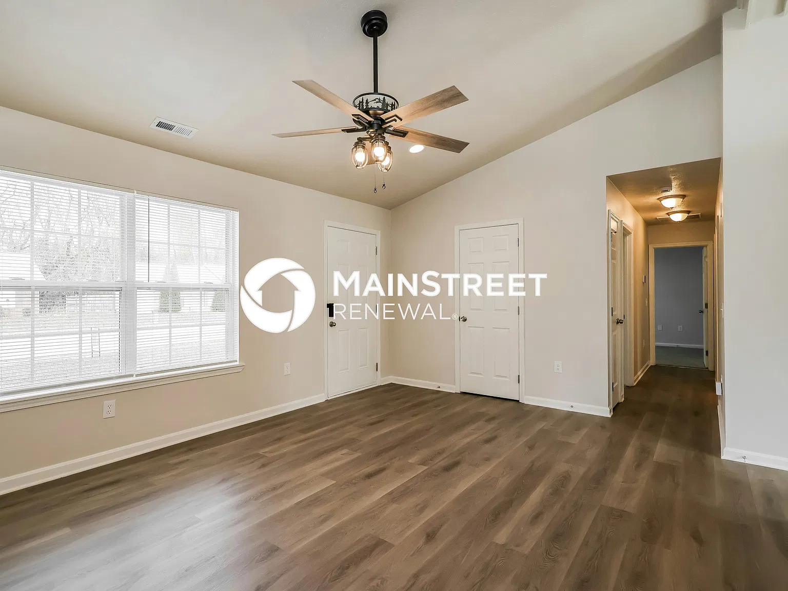 1800 Field Dr — Photo 4