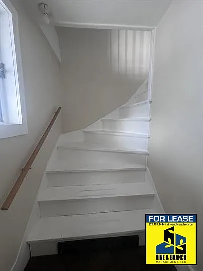 1528 Bell Ave — Photo 5