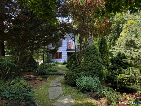 33 Madison Avenue, Madison, CT 06443