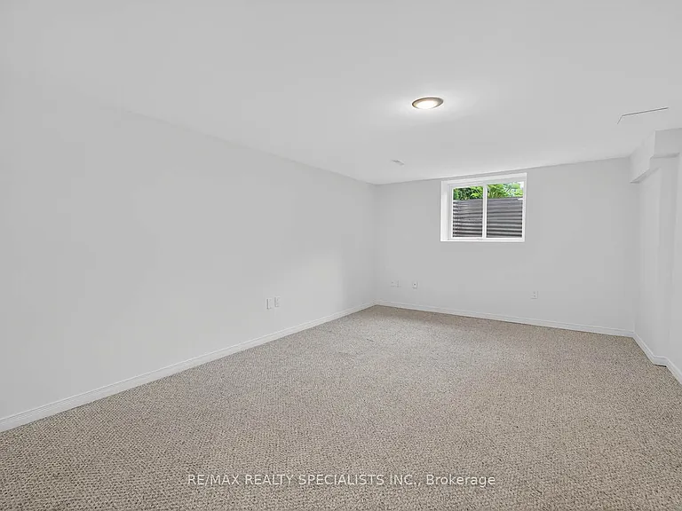 1912 Bonnymede Dr #LOWER — Photo 8