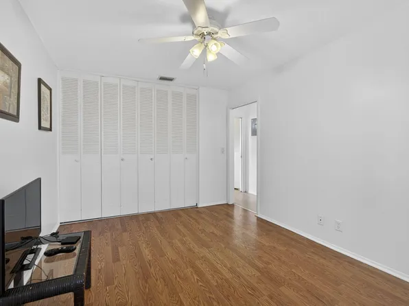 2833 Crosley Drive W #C, West Palm Beach, FL 33415
