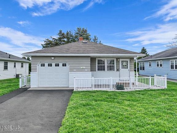 2nd image of 496 Saint Thomas Drive