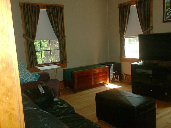 5th image of 13 Sheridan St