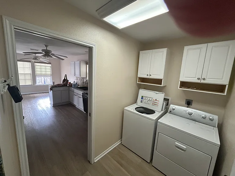 104 Breezy St — Photo 8