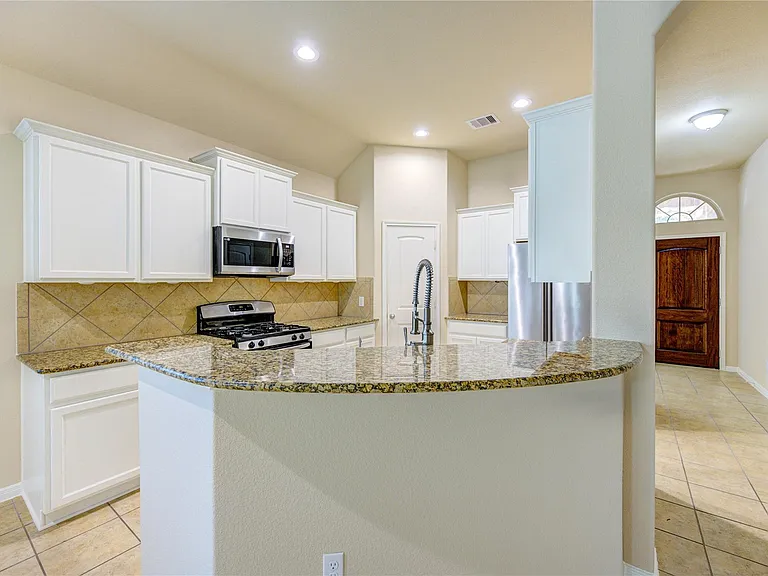 19306 Boulder Bay Ln — Photo 7