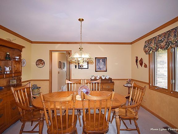 4th image of 6N645 McKay Dr