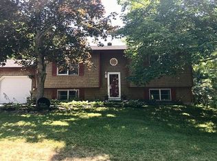 26 Hickory Ln, South Berwick, ME 03908