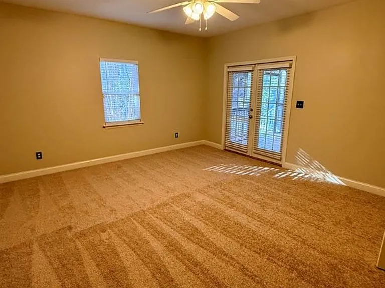 1633 Devon Dr — Photo 6