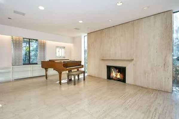 Sold by Trebach Realty | media 3