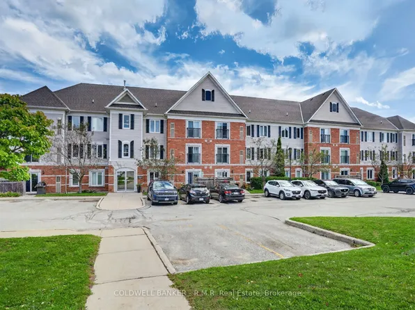 106 Aspen Springs Dr Unit 210, Clarington, ON L1C 5N7