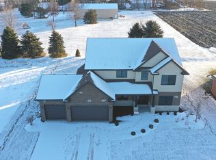 1090 Stacey Dr, New Lenox, IL 60451